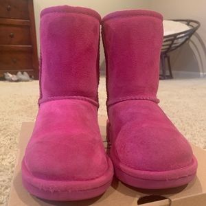 Girls pink classic Ugg